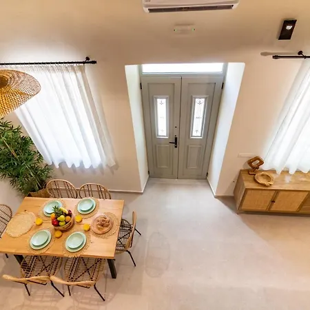 Holiday home Mounouria House *